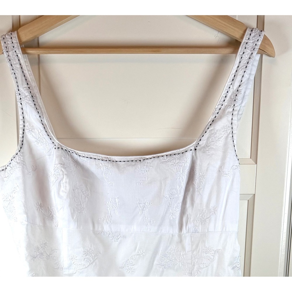 Tahari White Embroidered dress Square Neck knee length Size 14 - Picture 7 of 13